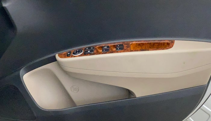 2016 Hyundai Grand i10 ASTA (O) 1.2 KAPPA VTVT, Petrol, Manual, 28,183 km, Driver Side Door Panels Control