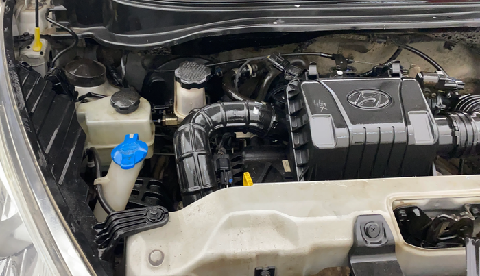 2018 Hyundai Eon SPORTZ, Petrol, Manual, 1,15,605 km, Engine View - Right