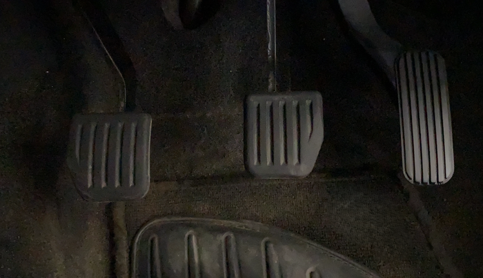 2019 Tata Harrier XZ 2.0L, Diesel, Manual, 65,570 km, Pedals