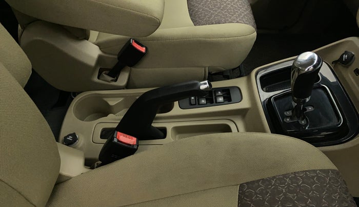 2017 Mahindra TUV300 T8 AMT, Diesel, Automatic, 67,790 km, Gear Lever