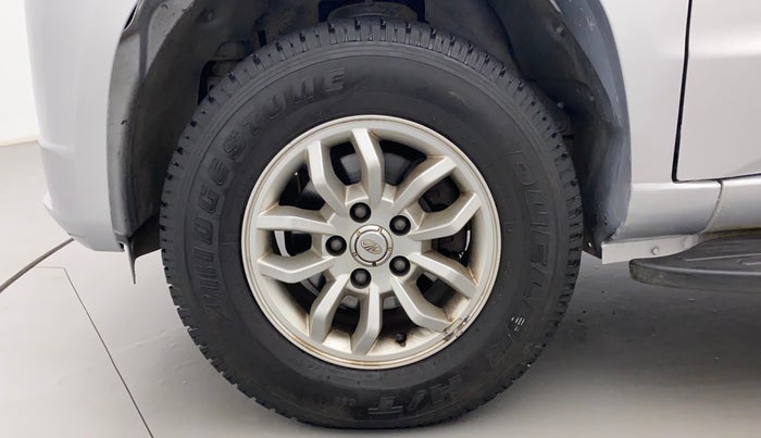 2017 Mahindra TUV300 T8 AMT, Diesel, Automatic, 67,790 km, Left Front Wheel