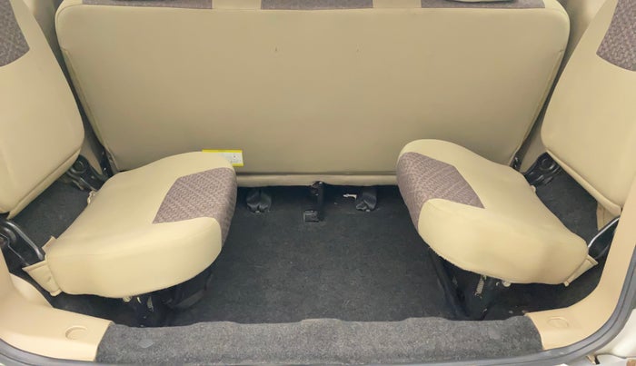 2017 Mahindra TUV300 T8 AMT, Diesel, Automatic, 67,790 km, Third Seat Row ( optional )