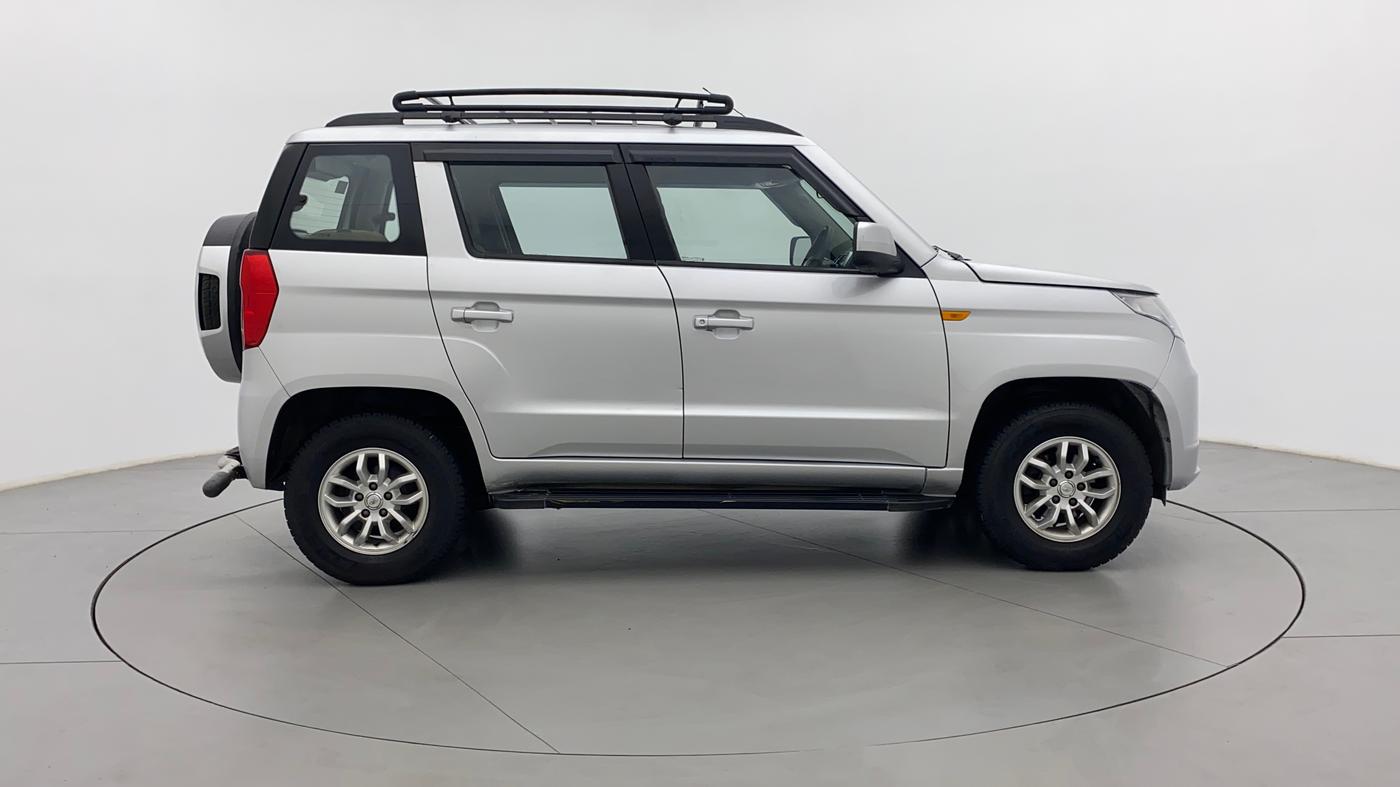 2017 Mahindra TUV300 T8 AMT, Diesel, Automatic, 67,790 km, Right Side View