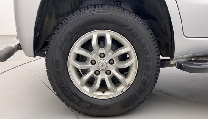 2017 Mahindra TUV300 T8 AMT, Diesel, Automatic, 67,790 km, Right Rear Wheel