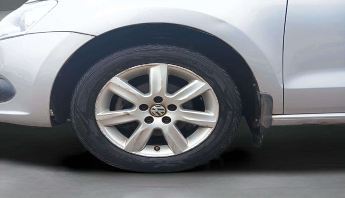 2012 Volkswagen Vento HIGHLINE DIESEL 1.6, Diesel, Manual, 89,273 km, Left Front Wheel