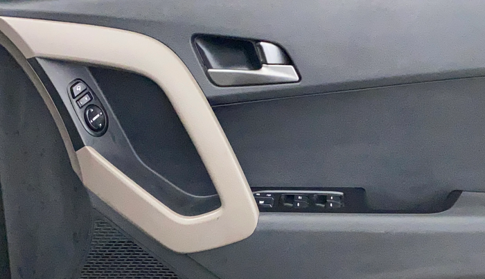 2017 Hyundai Creta SX PLUS AT 1.6 PETROL, Petrol, Automatic, 26,882 km, Driver Side Door Panels Control