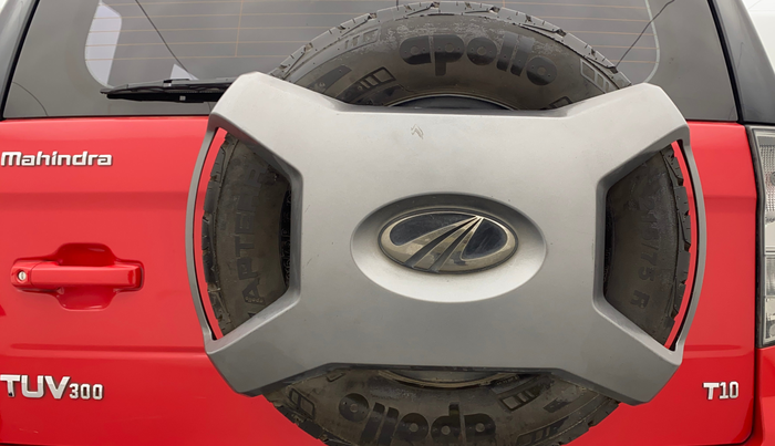 2019 Mahindra TUV300 T10, Diesel, Manual, 90,633 km, Spare Tyre