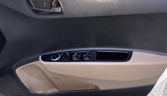 2014 Hyundai Grand i10 MAGNA 1.1 CRDI, Diesel, Manual, 66,215 km, Driver Side Door Panels Control