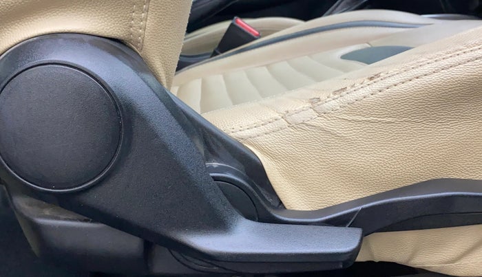 2020 Maruti Baleno ALPHA CVT PETROL 1.2, Petrol, Automatic, 65,061 km, Driver Side Adjustment Panel