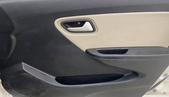 2020 Maruti Alto LXI, Petrol, Manual, 46,870 km, Driver Side Door Panels Control