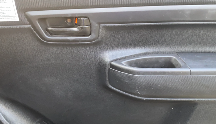 2021 Maruti S PRESSO VXI CNG, CNG, Manual, 29,134 km, Driver Side Door Panels Control