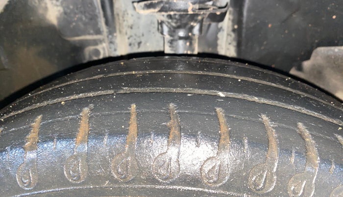 2021 Renault Kwid RXL, Petrol, Manual, 58,811 km, Left Front Tyre Tread