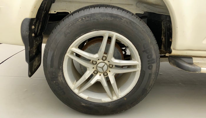 2020 Mahindra Scorpio S5, Diesel, Manual, 56,893 km, Right Rear Wheel