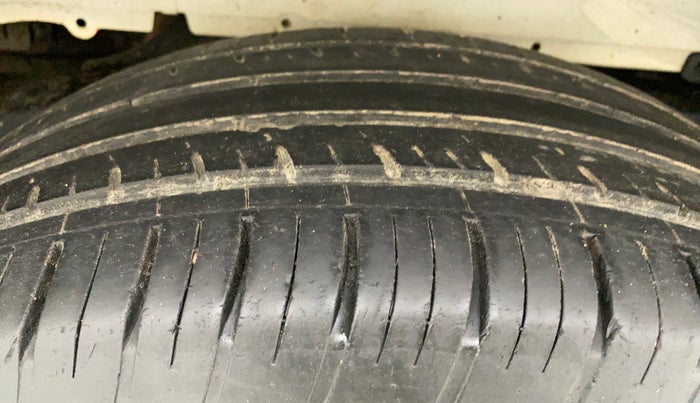 2020 Mahindra Scorpio S5, Diesel, Manual, 56,893 km, Right Rear Tyre Tread