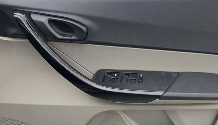 2019 Tata Tiago XZA PETROL, Petrol, Automatic, 23,962 km, Driver Side Door Panels Control