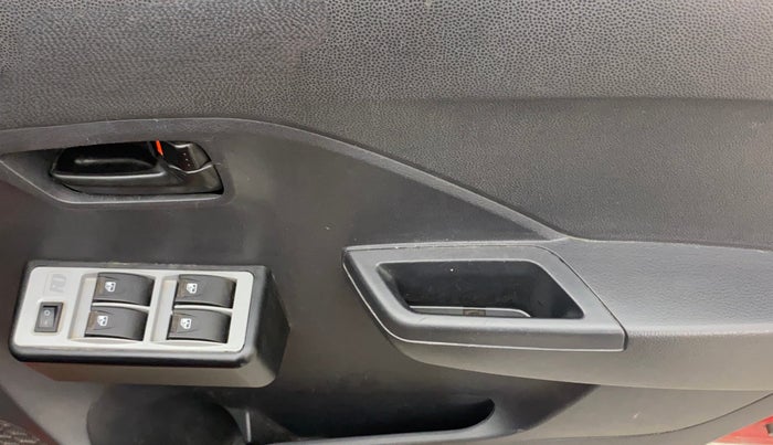 2022 Maruti Alto K10 LXI, Petrol, Manual, 37,461 km, Driver Side Door Panels Control