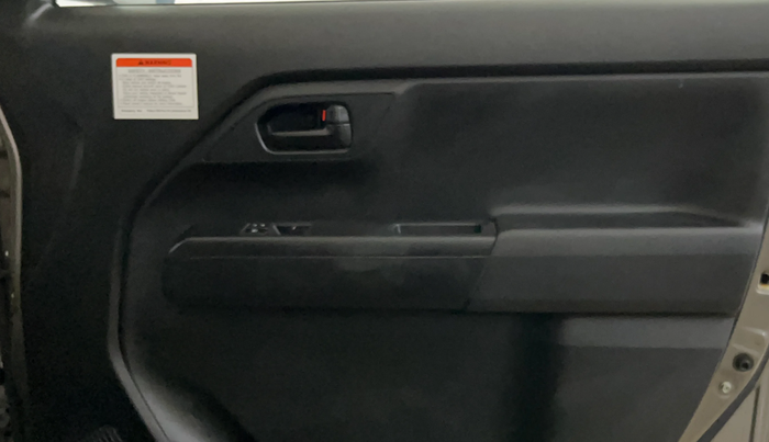 2021 Maruti New Wagon-R LXI CNG 1.0, CNG, Manual, 48,471 km, Driver Side Door Panels Control