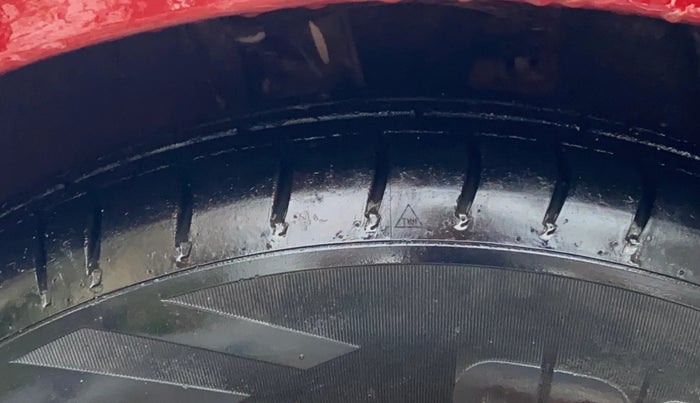 2012 Hyundai i10 MAGNA 1.2, Petrol, Manual, 29,485 km, Left Front Tyre Tread