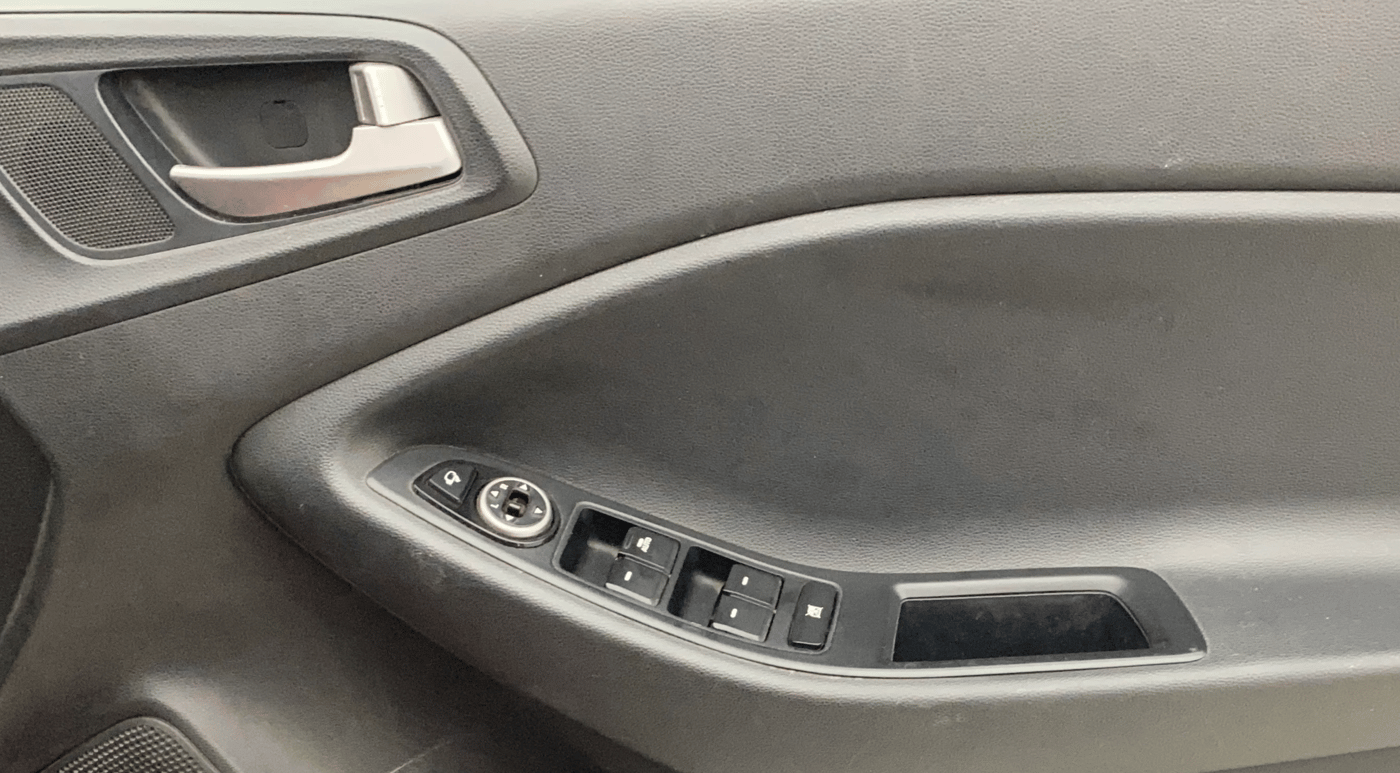 2015 Hyundai i20 Active 1.2 S, Petrol, Manual, 60,363 km, Driver Side Door Panels Control