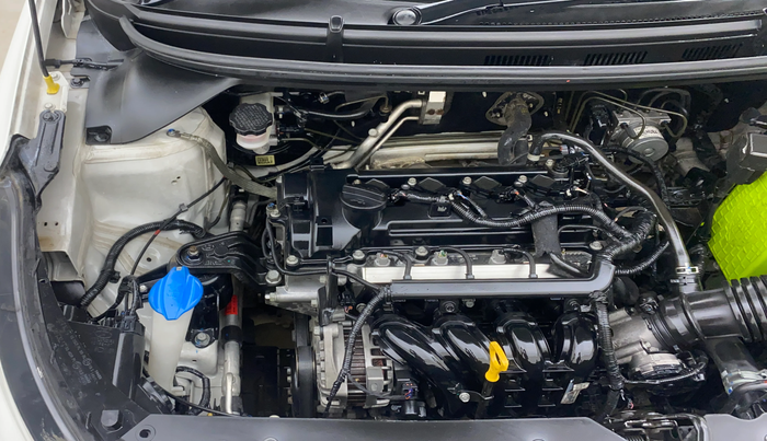 2020 Hyundai NEW I20 ASTA (O) 1.2 MT DUAL TONE, Petrol, Manual, 61,878 km, Engine View - Right