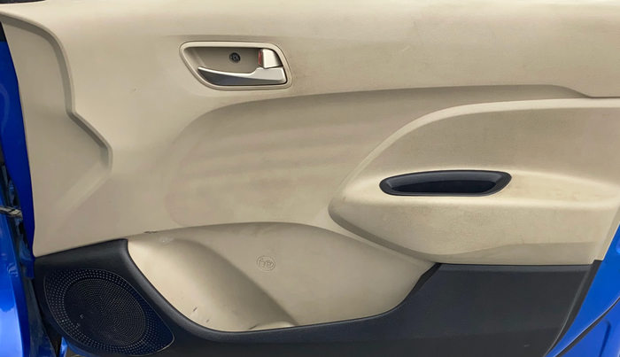 2018 Hyundai NEW SANTRO MAGNA AMT, Petrol, Automatic, 59,835 km, Driver Side Door Panels Control