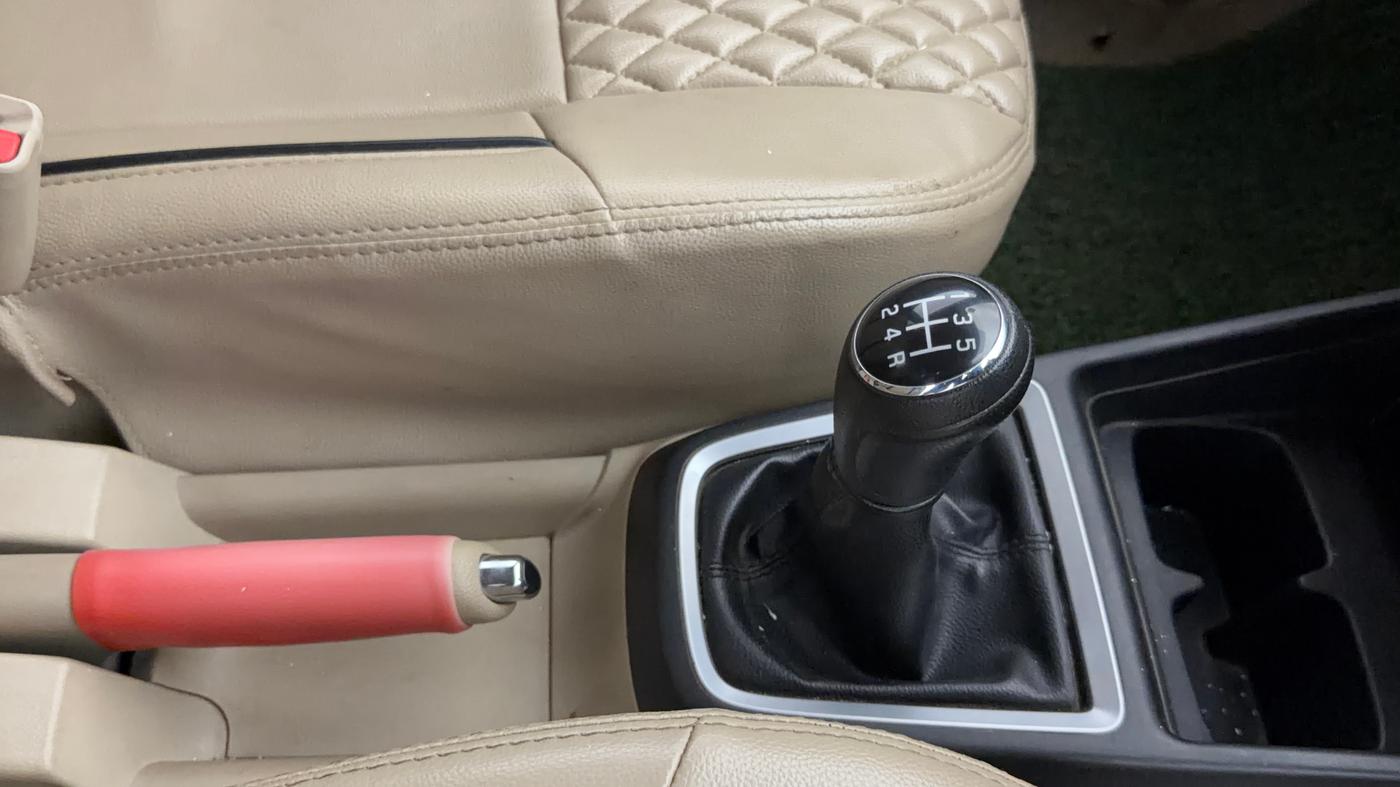 2024 Maruti Dzire ZXI CNG, CNG, Manual, 87,077 km, Gear Lever