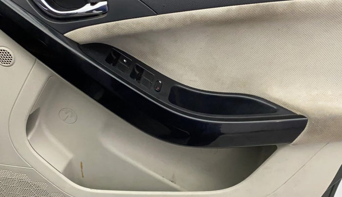 2021 Tata NEXON XZ PLUS PETROL, Petrol, Manual, 70,389 km, Driver Side Door Panels Control