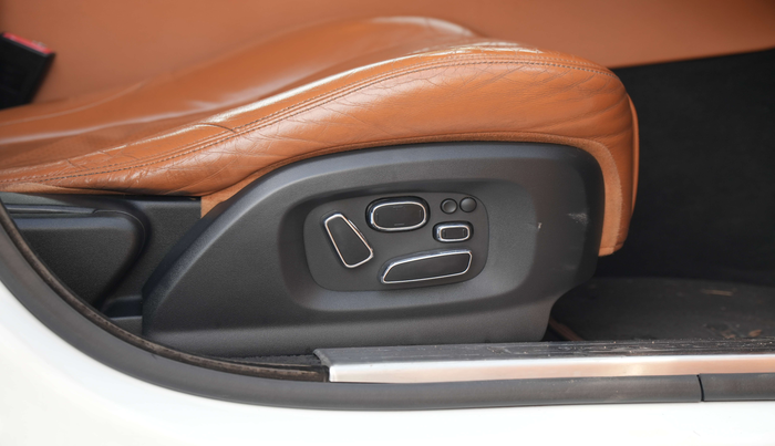 2014 Jaguar XJ L 3.0 V 6 PORTFOLIO, Diesel, Automatic, 73,206 km, Driver Side Adjustment Panel