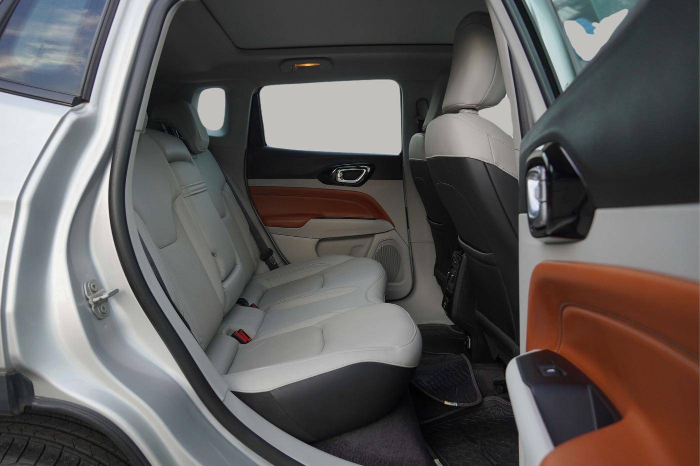2021 Jeep Compass LIMITED (O) 1.4 PETROL DCT, Petrol, Automatic, 32,364 km, Right Side Rear Door Cabin
