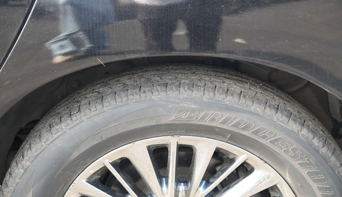 2022 Toyota VELLFIRE HYBRID, Hybrid, Automatic, 24,904 km, Left Front Tyre Tread