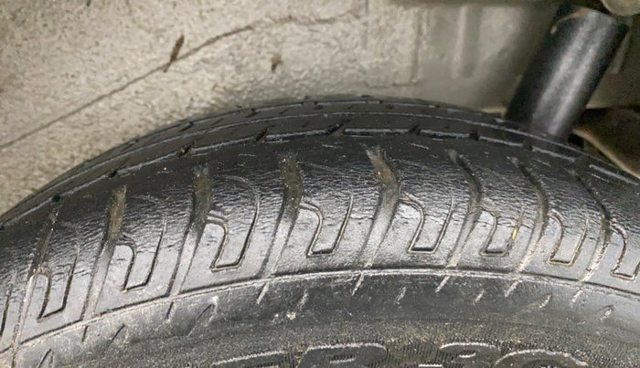 2016 Maruti Wagon R 1.0 VXI AMT, Petrol, Automatic, 61,534 km, Left Rear Tyre Tread