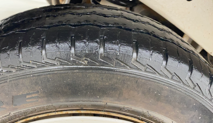 2023 Maruti Eeco 5 STR AC, Petrol, Manual, 20,002 km, Right Rear Tyre Tread