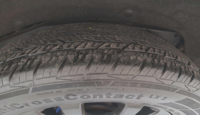 2020 Ford Endeavour TITANIUM PLUS 2.0 4X2 AT SUNROOF, Diesel, Automatic, 98,458 km, Left Front Tyre Tread