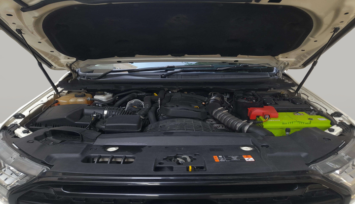 2020 Ford Endeavour TITANIUM PLUS 2.0 4X2 AT SUNROOF, Diesel, Automatic, 98,458 km, Engine View