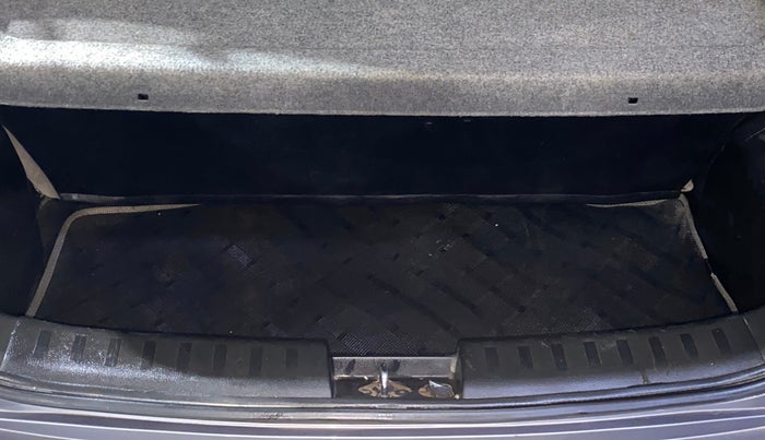 2014 Maruti Swift VXI, Petrol, Manual, 68,323 km, Boot Inside