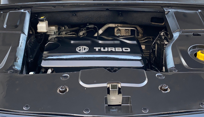 2021 MG HECTOR PLUS SHARP 1.5 PETROL TURBO HYBRID MT 6-STR, Petrol, Manual, 40,877 km, Engine View