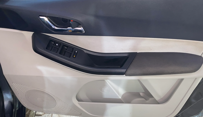 2024 Tata TIGOR XZ PLUS CNG, CNG, Manual, 25,960 km, Driver Side Door Panels Control