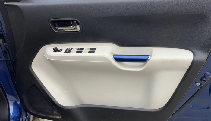 2022 Maruti IGNIS ZETA 1.2, Petrol, Manual, 27,714 km, Driver Side Door Panels Control