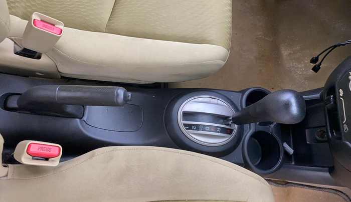 2015 Honda Amaze 1.2L I-VTEC VX AT, Petrol, Automatic, 50,564 km, Gear Lever