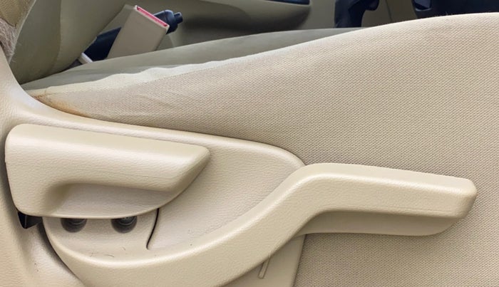 2015 Honda Amaze 1.2L I-VTEC VX AT, Petrol, Automatic, 50,564 km, Driver Side Adjustment Panel
