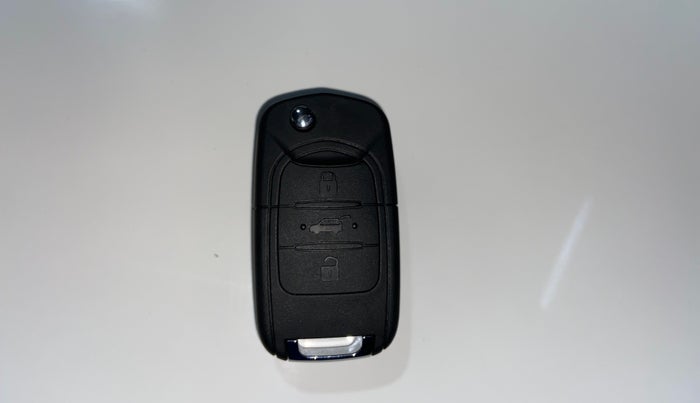 2021 MG HECTOR PLUS SUPER 1.5 PETROL TURBO HYBRID MT 7-STR, Petrol, Manual, 30,423 km, Key Close Up