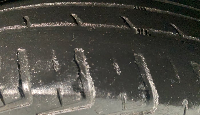 2019 Renault Kwid RXT 1.0 (O), Petrol, Manual, 91,969 km, Right Front Tyre Tread