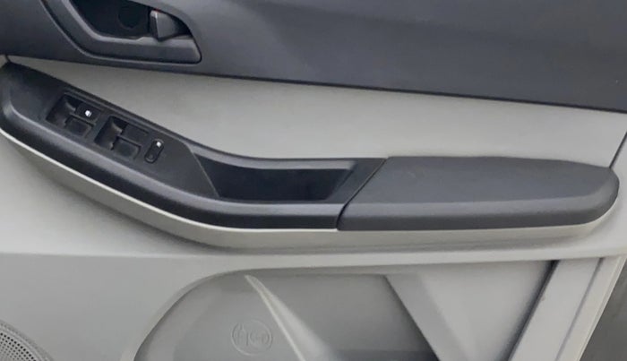 2023 Tata Tiago XT CNG, CNG, Manual, 40,781 km, Driver Side Door Panels Control