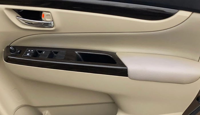 2017 Maruti Ciaz ZETA 1.4  AT PETROL, Petrol, Automatic, 49,962 km, Driver Side Door Panels Control