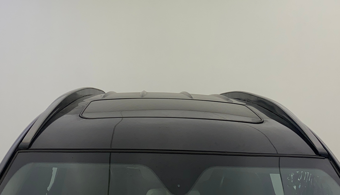 2018 Mahindra XUV500 W11 AT, Diesel, Automatic, 85,907 km, Moonroof/ Sunroof