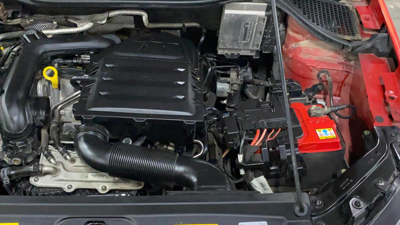 2022 Volkswagen Polo COMFORTLINE 1.0L TSI AT, Petrol, Automatic, 27,123 km, Engine View - Left