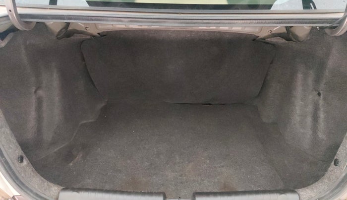 2013 Honda Amaze 1.5L I-DTEC S, Diesel, Manual, 83,596 km, Boot Inside