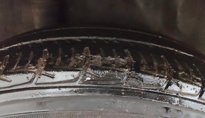 2013 Honda Amaze 1.5L I-DTEC S, Diesel, Manual, 83,596 km, Right Rear Tyre Tread