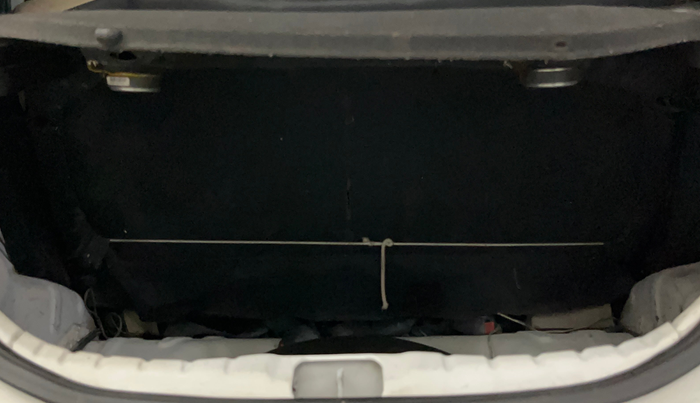 2016 Hyundai Eon MAGNA +, Petrol, Manual, 66,818 km, Boot Inside