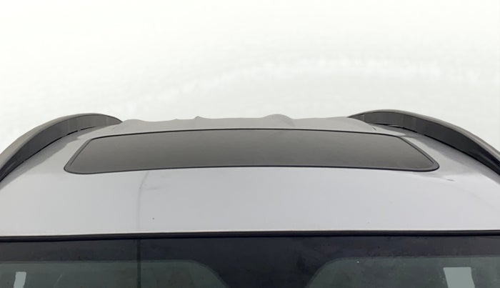 2018 Mahindra XUV500 W11, Diesel, Manual, 80,311 km, Moonroof/ Sunroof